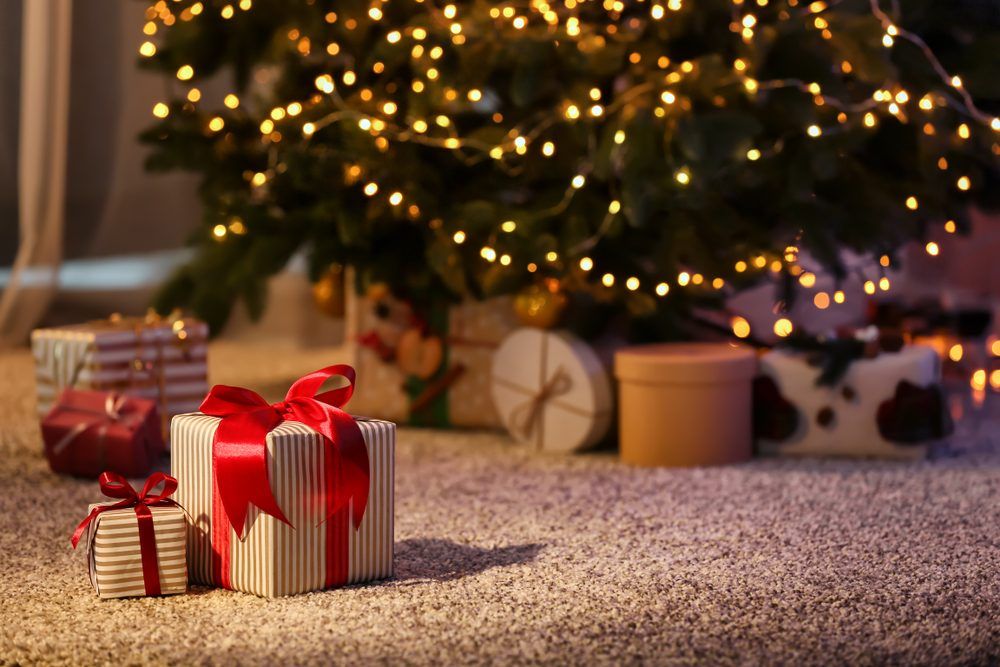 5 PERSONALIZED GIFTING IDEAS FOR THIS CHRISTMAS -, cover photo